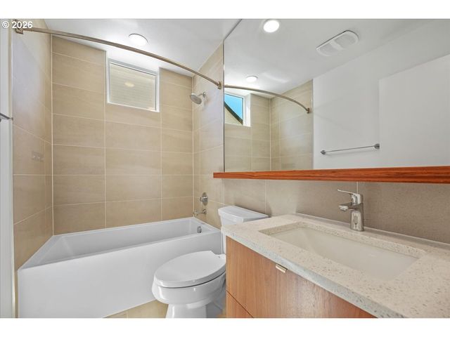 6342 Ne 33RD Ave A, Portland, OR 97211