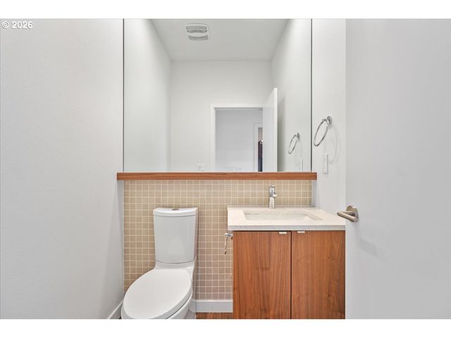 6342 Ne 33RD Ave A, Portland, OR 97211