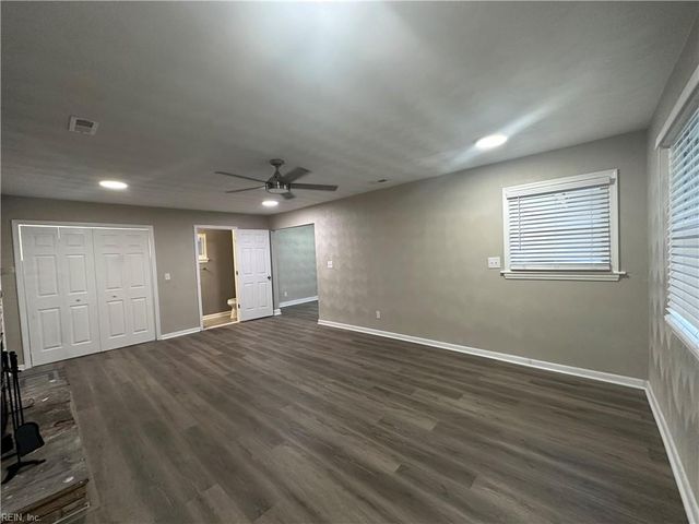 1329 Pineview AVE, Norfolk, VA 23503