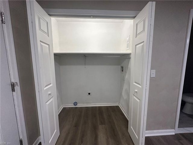 1329 Pineview AVE, Norfolk, VA 23503