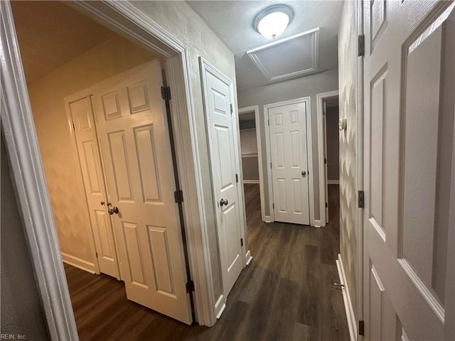 1329 Pineview AVE, Norfolk, VA 23503