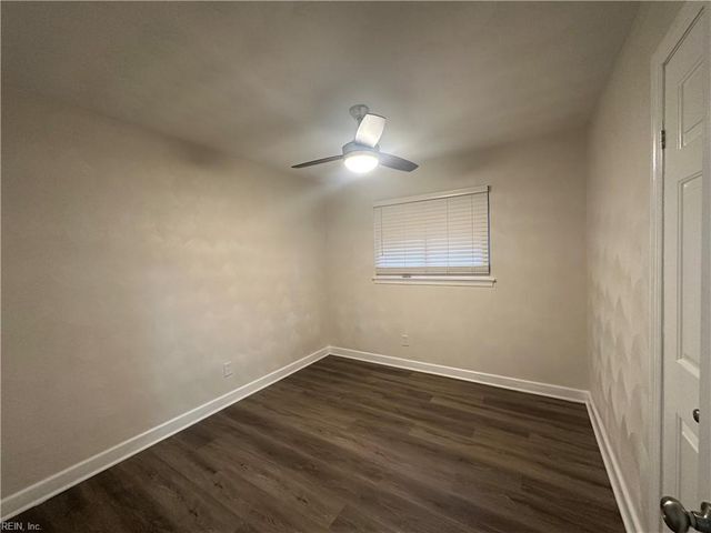 1329 Pineview AVE, Norfolk, VA 23503