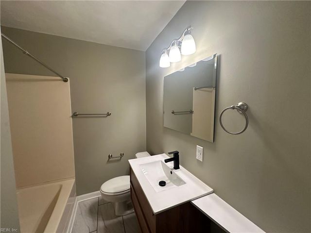 1329 Pineview AVE, Norfolk, VA 23503