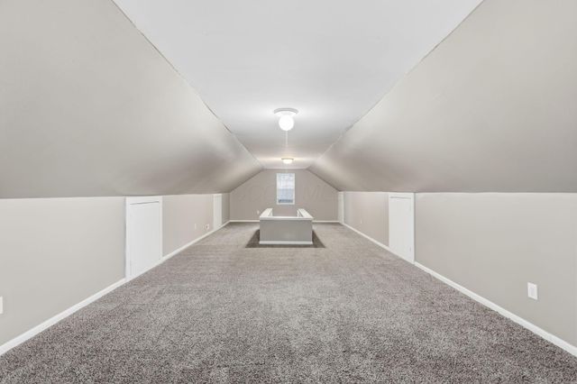 1080 Meadowdale Avenue, Columbus, OH 43219