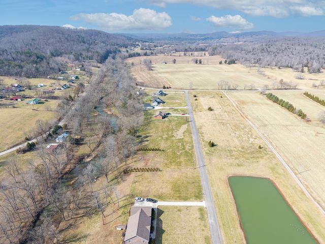 Lots 7 & 8 Cove Creek Drive, Somerset, KY 42501