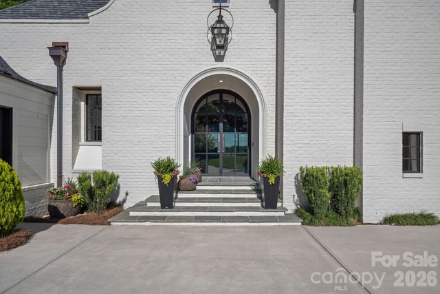 7861 Live Oaks Drive, Denver, NC 28037