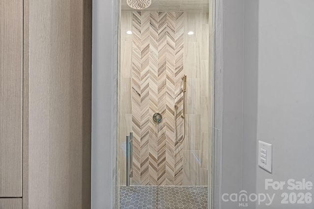 7861 Live Oaks Drive, Denver, NC 28037