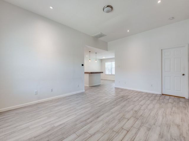 1951 Bayside Street, Dallas, TX 75212