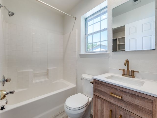 1951 Bayside Street, Dallas, TX 75212