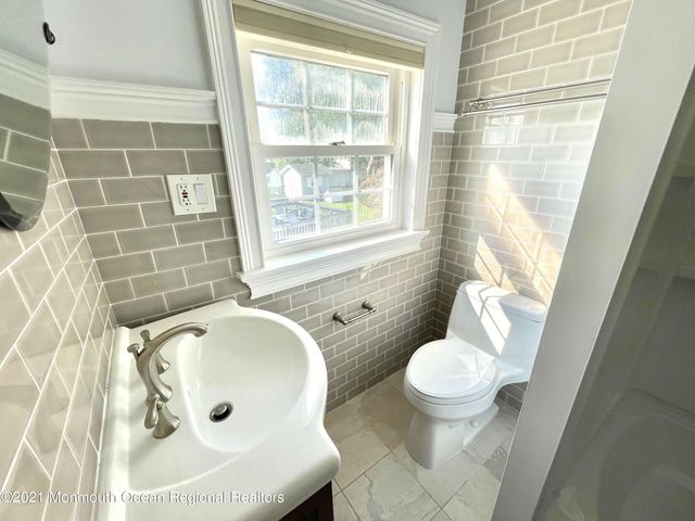 12 Branch Road, Oakhurst, NJ 07755
