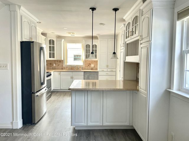 12 Branch Road, Oakhurst, NJ 07755