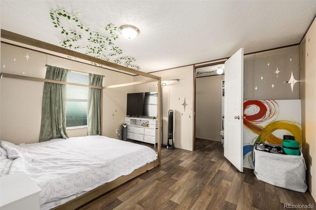 10 9th Avenue, Longmont, CO 80501