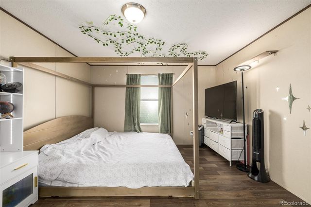 10 9th Avenue, Longmont, CO 80501