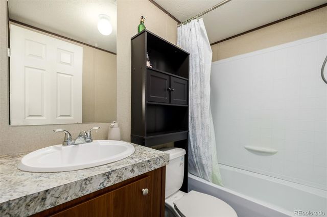 10 9th Avenue, Longmont, CO 80501