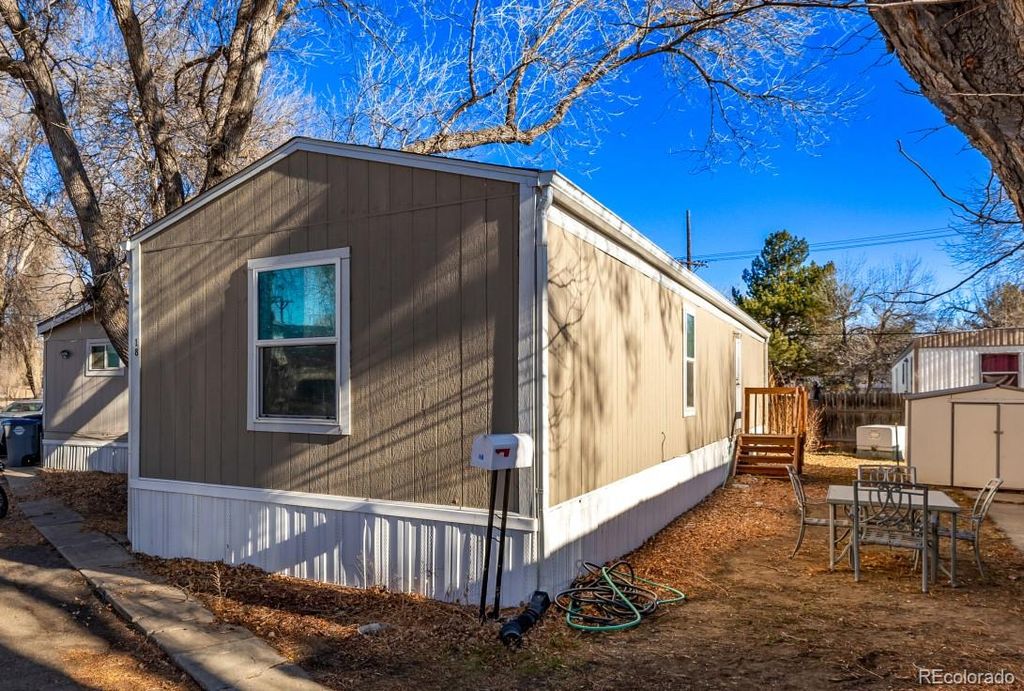 10 9th Avenue, Longmont, CO 80501