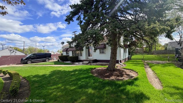 2208 Belton Street, Garden City, MI 48135