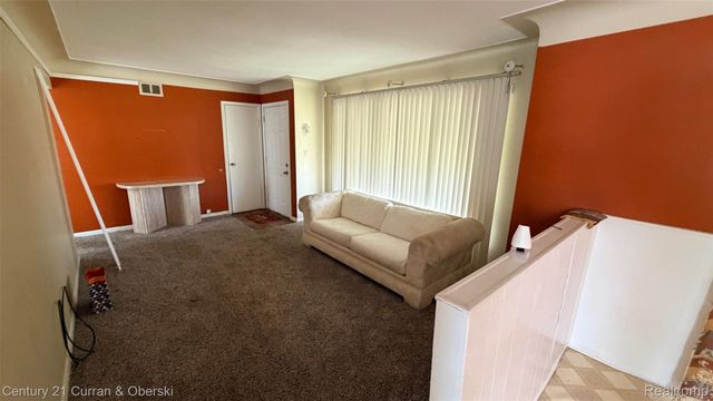2208 Belton Street, Garden City, MI 48135