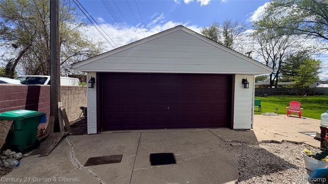 2208 Belton Street, Garden City, MI 48135