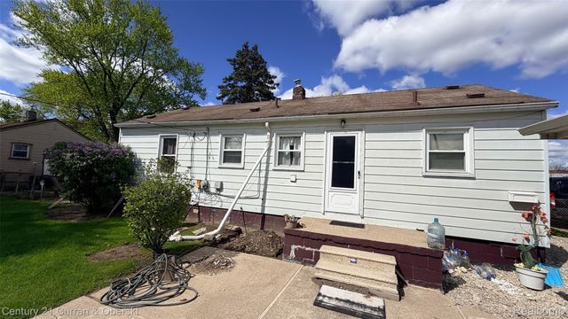 2208 Belton Street, Garden City, MI 48135