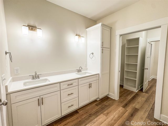 6623 Shoreside Court, Grand Rapids, MI 49548