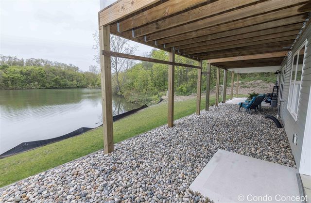 6623 Shoreside Court, Grand Rapids, MI 49548