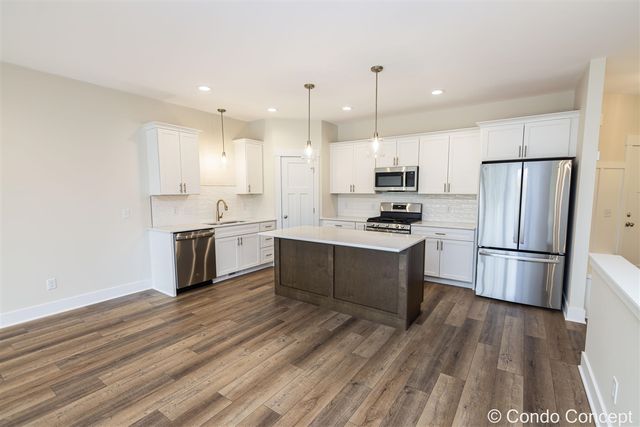 6623 Shoreside Court, Grand Rapids, MI 49548