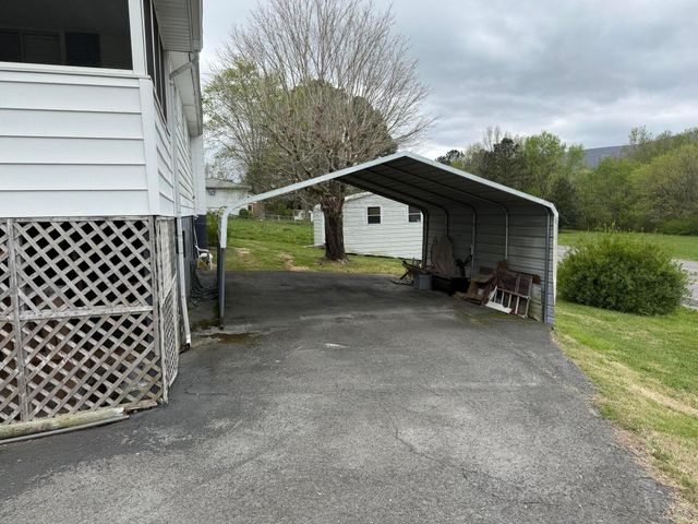 945 N Maple, Whitwell, TN 37397