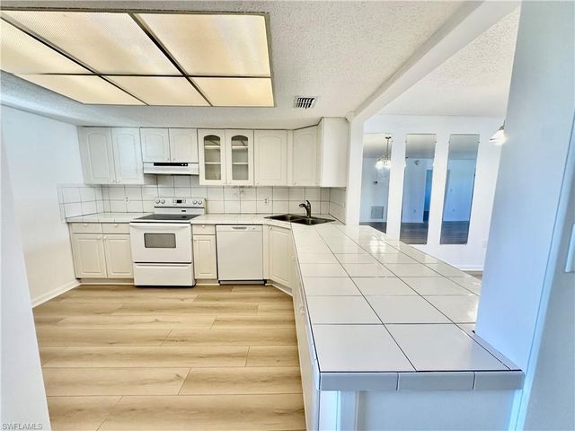 9395 Pennsylvania AVE 19, Bonita Springs, FL 34135