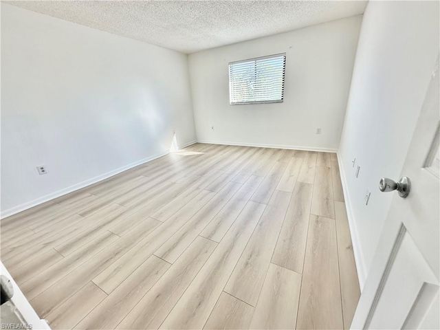 9395 Pennsylvania AVE 19, Bonita Springs, FL 34135