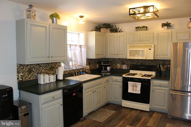 404 TANGER ST, Marietta, PA 17547