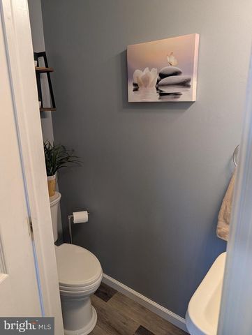 404 TANGER ST, Marietta, PA 17547