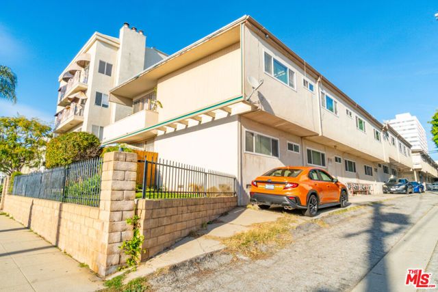 1256 S Westgate Avenue, Los Angeles, CA 90025