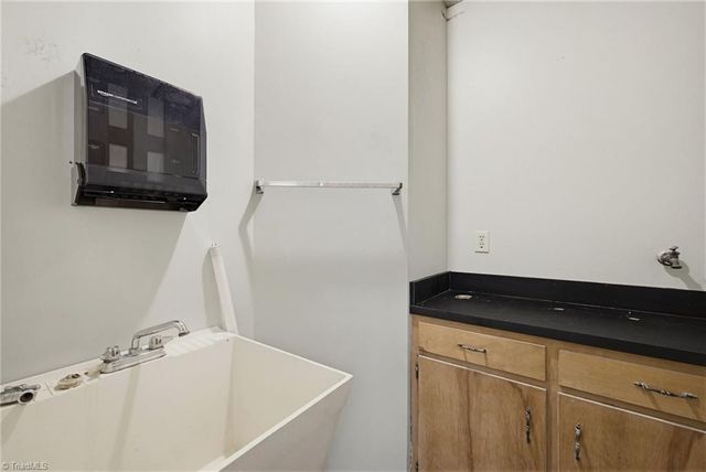 114 S Park Terrace, Eden, NC 27288