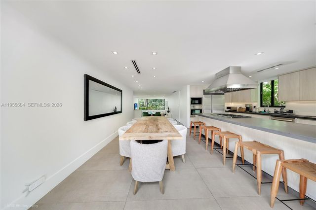 2815 Regatta Ave, Miami Beach, FL 33140