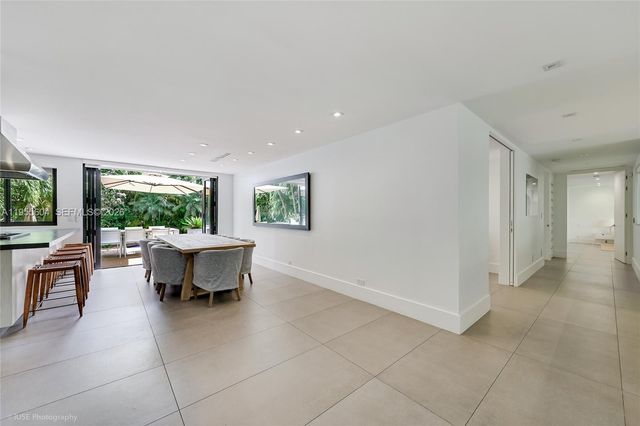 2815 Regatta Ave, Miami Beach, FL 33140