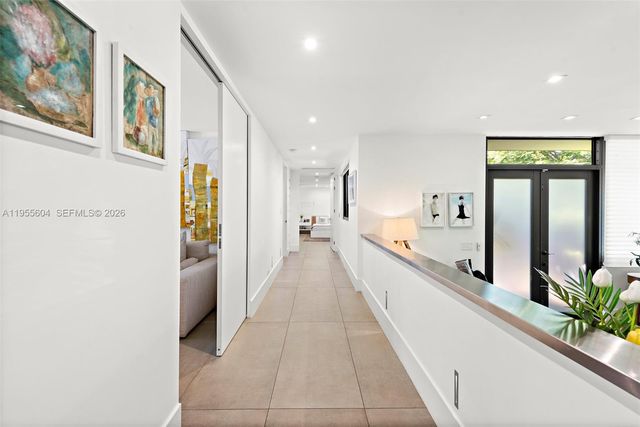 2815 Regatta Ave, Miami Beach, FL 33140