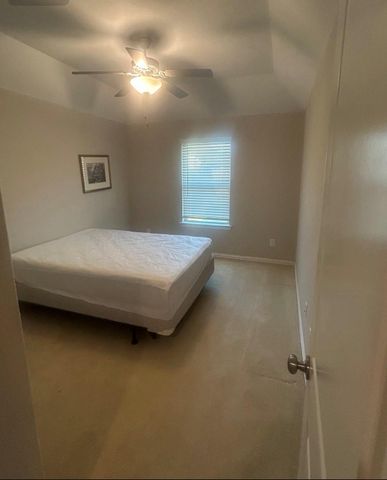 2136 Moss Creek Lane, Conroe, TX 77304