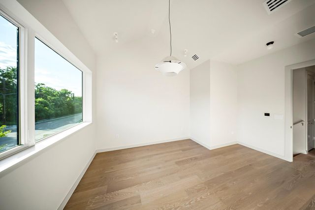 2109 Maple Ave, Austin, TX 78722