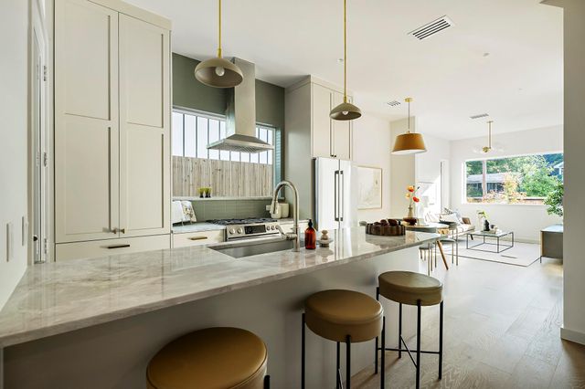 2109 Maple Ave, Austin, TX 78722