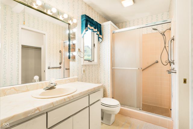 1910 Summer Place, Anderson, IN 46012