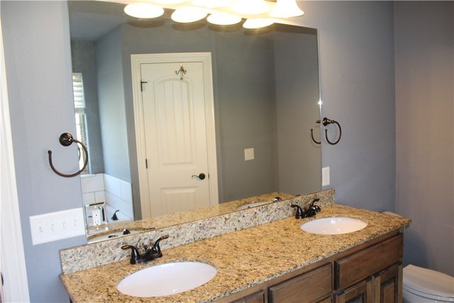 709 Olivia Lane, Centerton, AR 72719