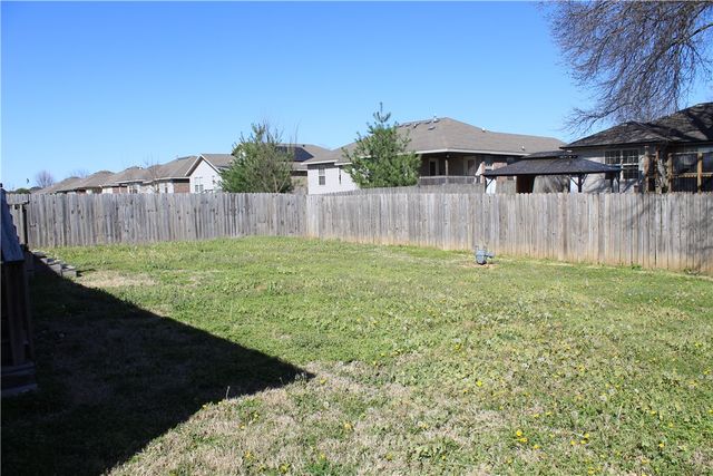 709 Olivia Lane, Centerton, AR 72719