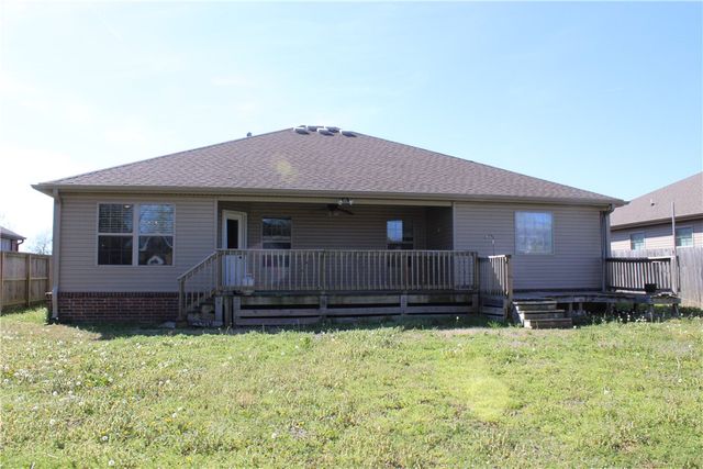 709 Olivia Lane, Centerton, AR 72719