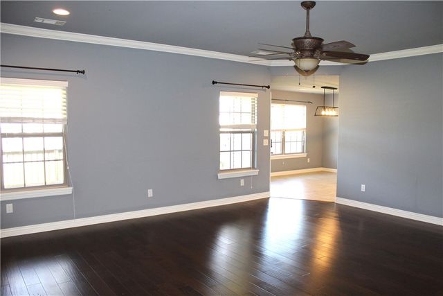 709 Olivia Lane, Centerton, AR 72719