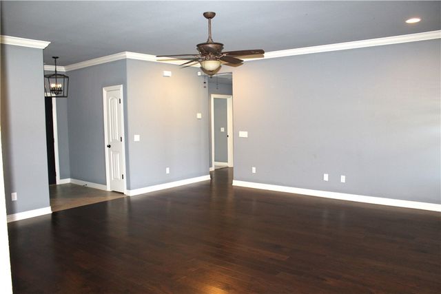 709 Olivia Lane, Centerton, AR 72719