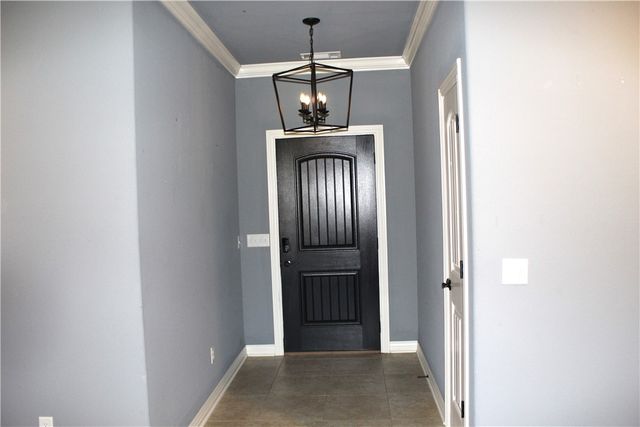 709 Olivia Lane, Centerton, AR 72719