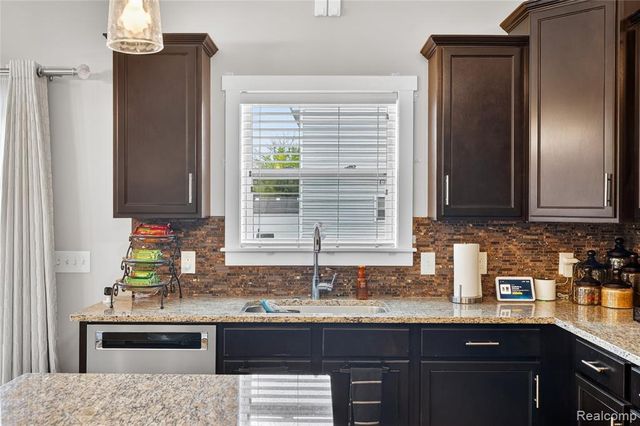 16543 Bedington Drive, Linden, MI 48451