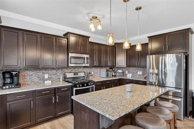 16543 Bedington Drive, Linden, MI 48451