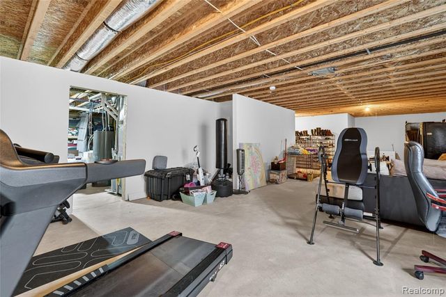 16543 Bedington Drive, Linden, MI 48451