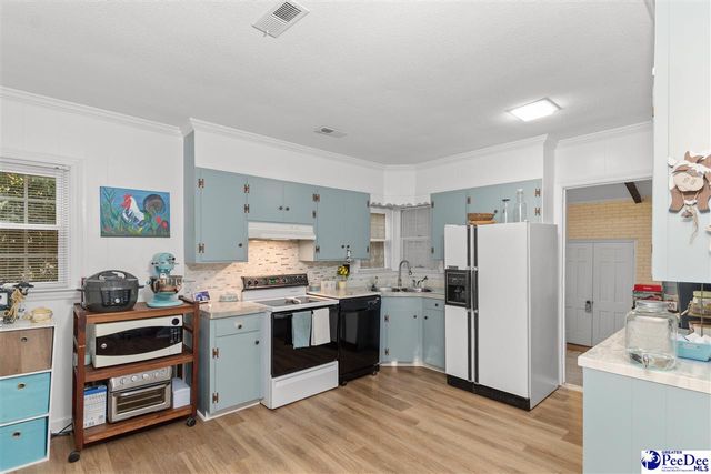 506 Park St, Timmonsville, SC 29161